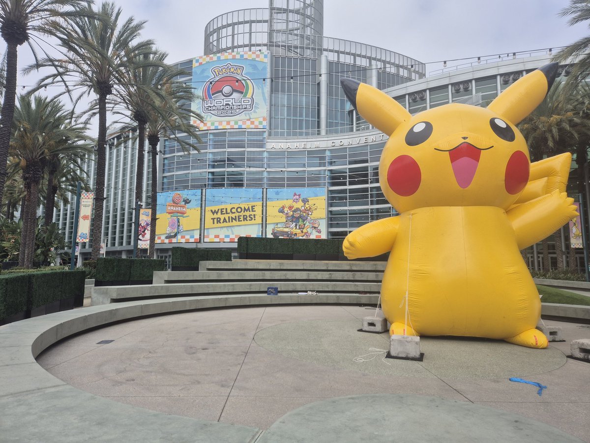 Under 2 days till worlds kicks off! So good to see all the things going  up! 😅

<a href="/TimeSplashUnite/">Team Splash</a> 
<a href="/UniteEsports/">Pokémon UNITE Championship Series</a>