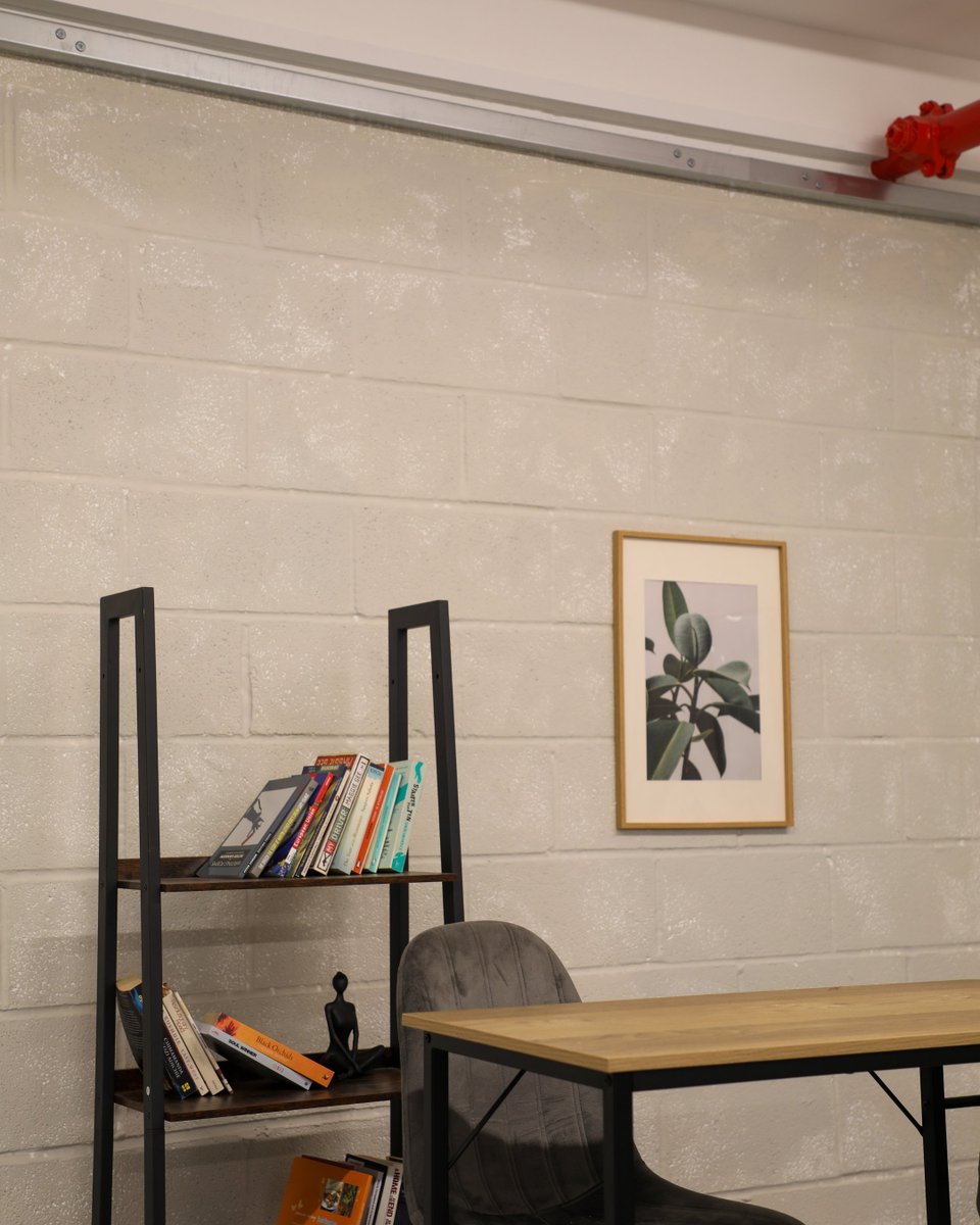 MikeOmoniyiCS's tweet image. Glory to God for real

Introducing Common Sense Studios.

Our new home is finally ready and it’s a real pinch-me moment. Over 1,100 square feet, filled with love, passion, and an aesthetic we’re proud of.