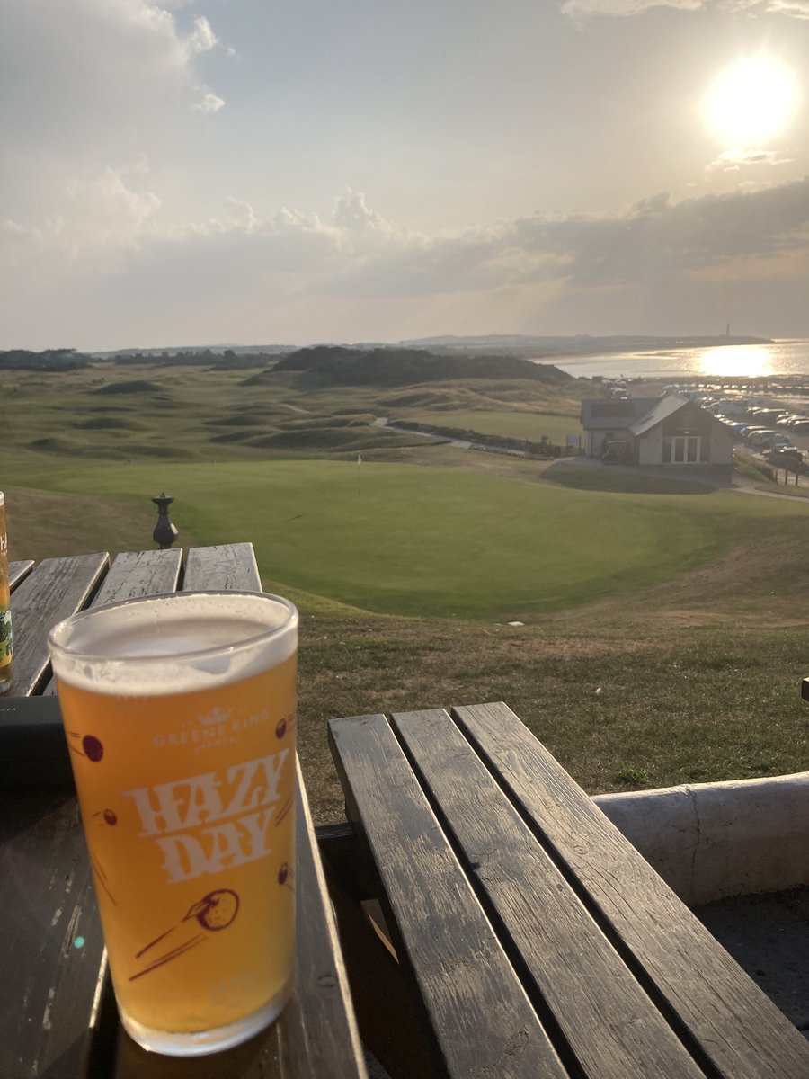 Don’t you just hate golfing in Scotland🤷‍♂️👍😍
