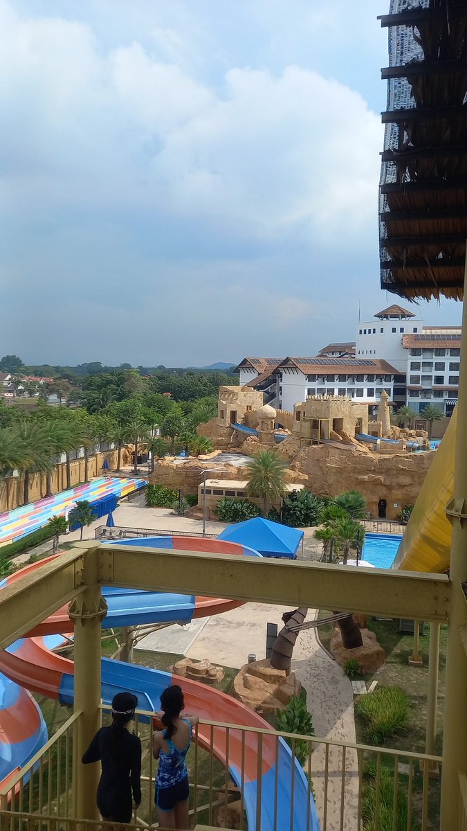 space4qef's tweet photo. rindunya nak pegi lagi main race tu hahah, 1st attempt failed weh malunya Ya Allah tapi repeat bro, wa taknak kalah hahah https://t.co/KSIilVyYaZ