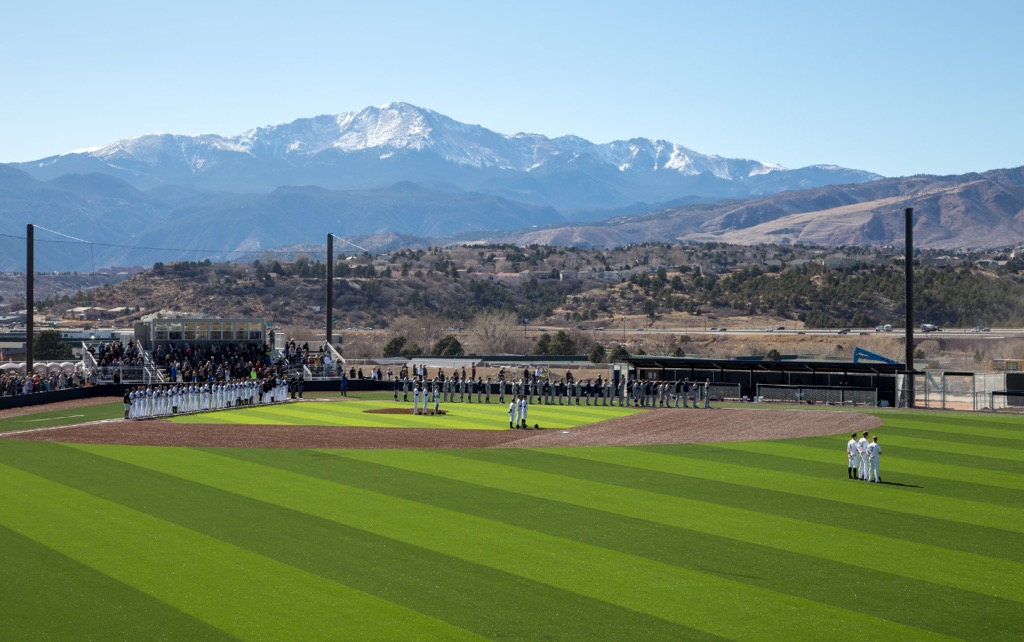 AcademyTurfCO's tweet photo. Did you know roughly 25% of baseball players are left-handed? Happy #NationalLeftHandersDay to all lefties hitting dingers and throwing zingers on the field. ⚾️ https://t.co/jK2UM06X0c