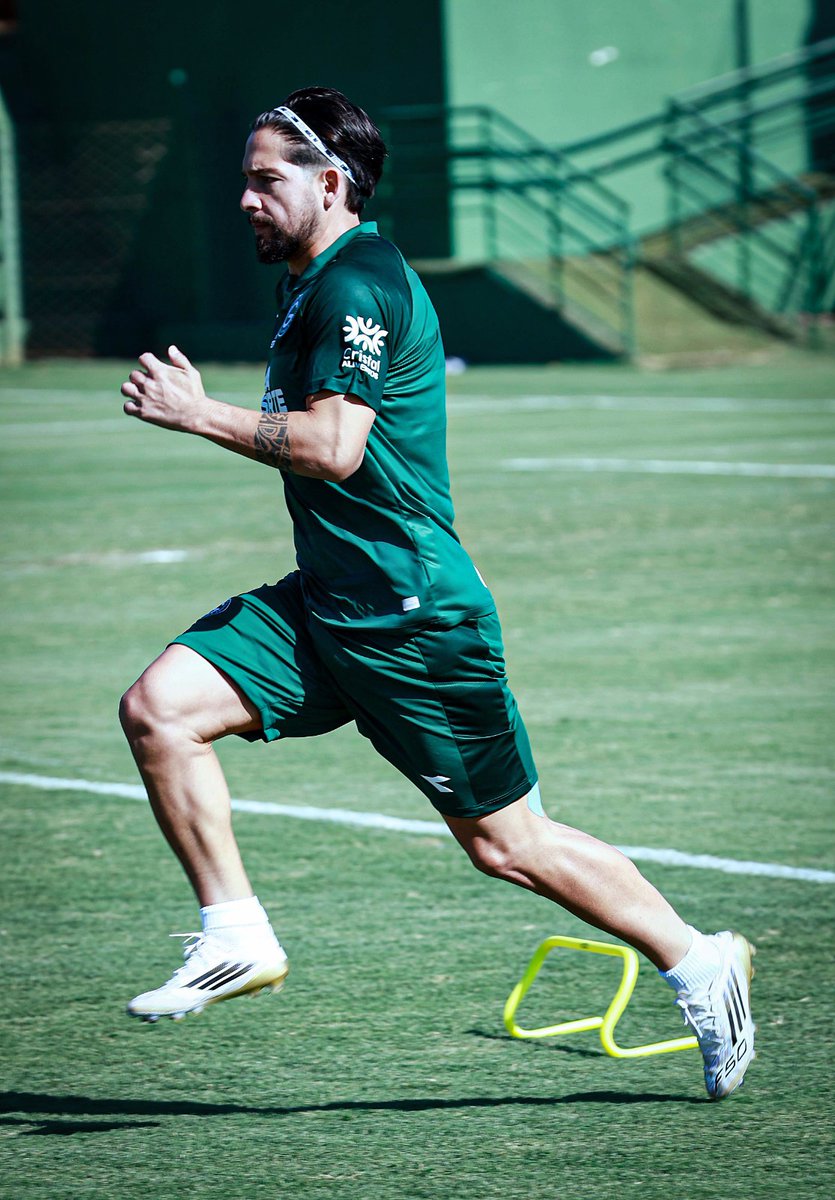 goiasoficial's tweet photo. Algumas imagens do treino de hoje. 📸

Raça, foco e determinação para buscar mais três pontos! 💪🏼🟢

#SentimentoInexplicável https://t.co/bizAoFgHQn