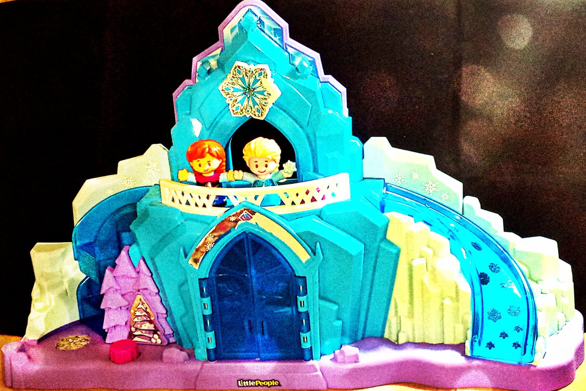 LLMCorp's tweet image. The Frozen 2 Elsa Ice Palace is the perfect choice for any child who loves the Frozen movies. This enchanting set is packed with everything they need to recreate their favorite scenes with Elsa and Anna.
bit.ly/3RTW9p7
#Disney, #toyssale