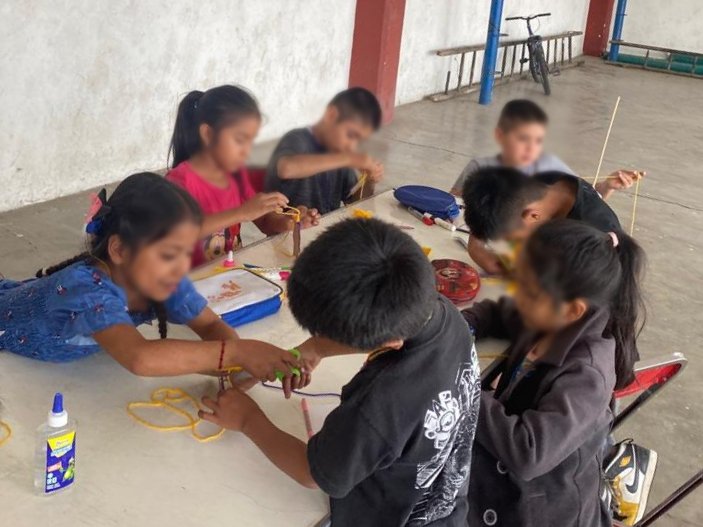 ☀️👧👦 ¡Arrancó el Verano Preventivo en San Cosme Texintla!

La Dirección de <a href="/prevencholula/">Prevención Cholula</a> dio inicio al curso de verano en el que niñas y niños aprendan sobre prevención y seguridad mientras se divierten. 🚸📚

💛 Continuaremos llevando estas actividades a más juntas auxiliares