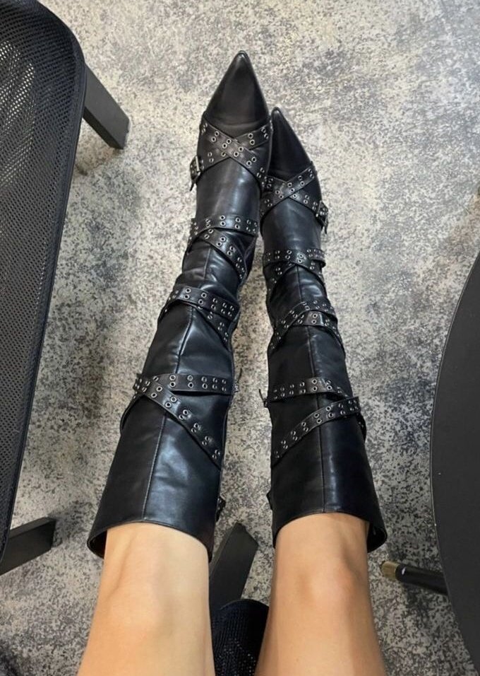 b (@blueeliliesss) on Twitter photo 