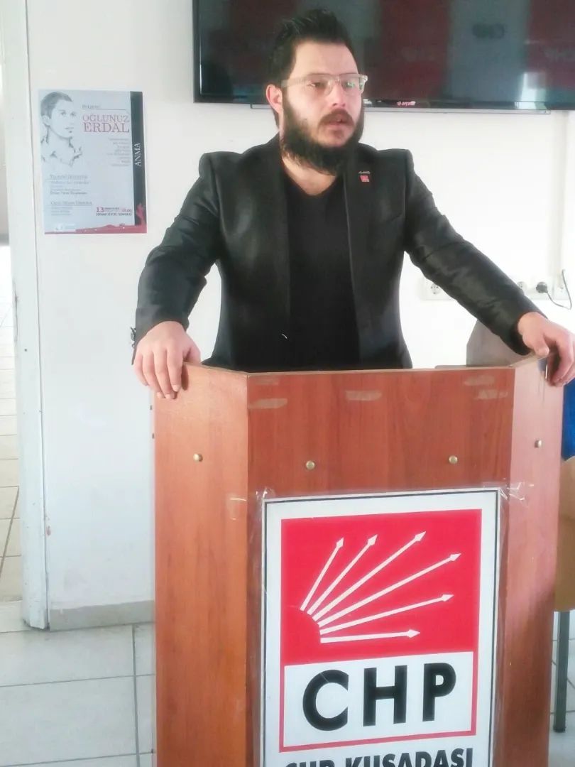 CHP şahsi çıkarların değil halkın partisidir.Özlem Çerçioğlu ve onunla aynı yolu seçenler bilsin ki;bu gidiş, partimizi zayıflatmaz,aksine güçlendirir.Aydın'da partimiz,bu ayrılıkla daha temiz ve ilkeli bir yola girecek ve çıkarcılardan arınacak. #Topuklayanefe #topukluefe