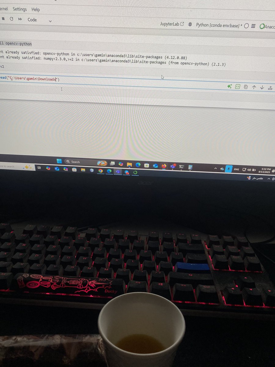 #معسكرات_هاش_بلس
اليوم حماس  مره والله 🔥🔥😎🖤
تعلمنا كيف نقرأ صورة ونعرضها كمان تعلمنا 
كيف نرسم مربع مستطيل ودائرة على الصورة