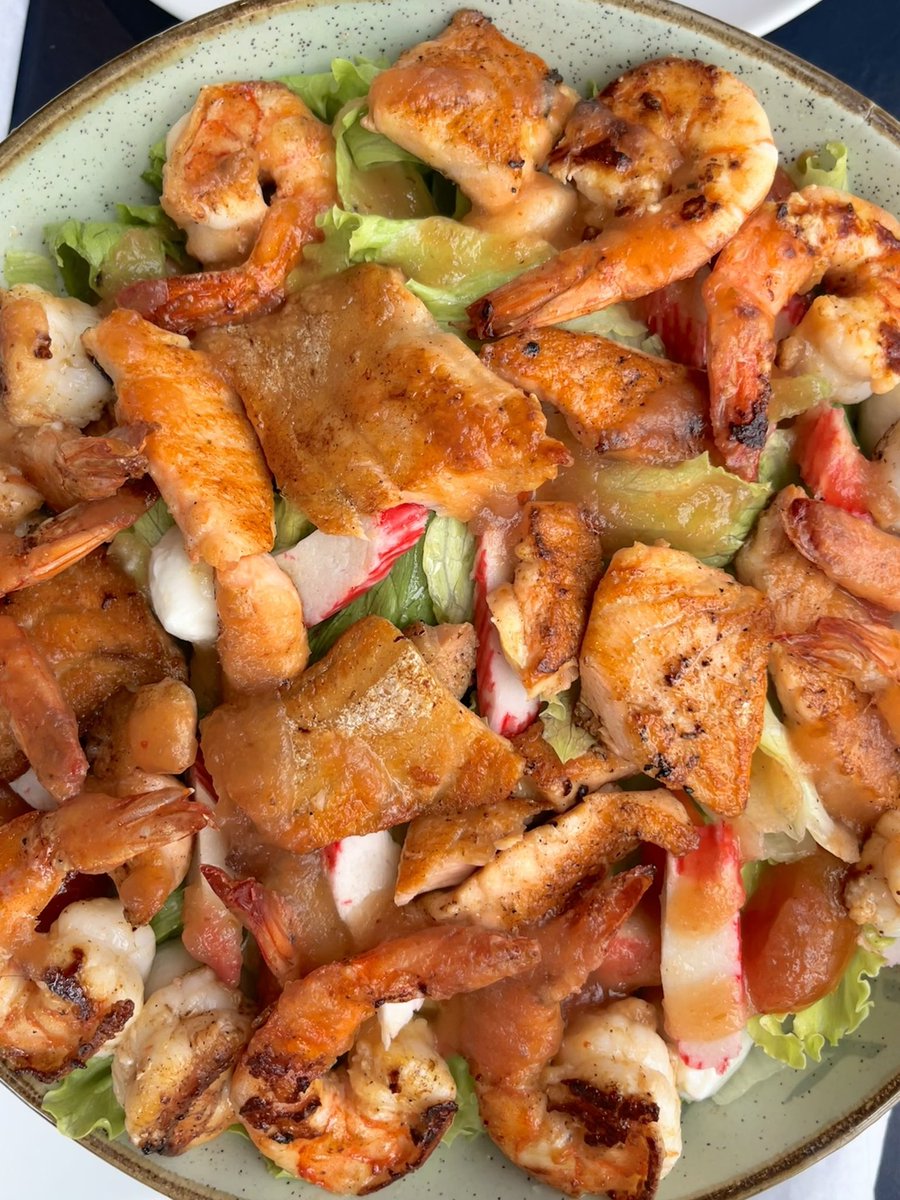 ei_felix's tweet photo. Temos um novo Top 1 Melhor Salada Que Já Comi. Essa aqui tá putaria. Salada Tri Sapore. 

📍Ferreiro Shoppen https://t.co/6pTKTt6LjH