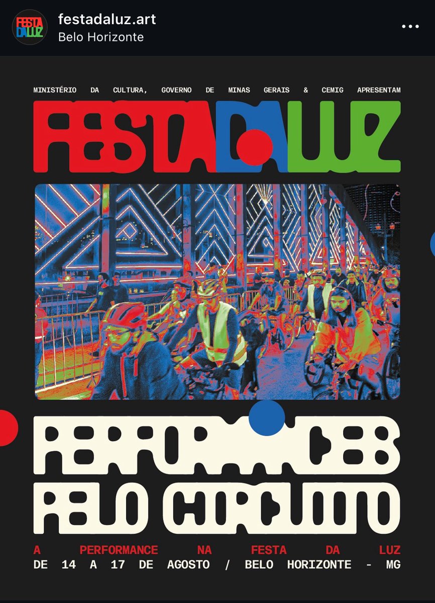 titawho's tweet photo. véi quem foi o designer que escolheu a fonte pra fazer os informativos da festa das luzes? não dá pra ler NADA puta que pariu https://t.co/Irq3vg1GIt