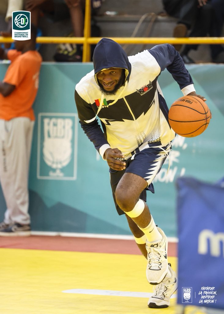 fgbb_officiel's tweet photo. 𝐂𝐇𝐎𝐂⚡️
#FGBB #FEGUIBA #D1🇬🇳
#ChampionnatNational #FIBA https://t.co/Un9ycYlNPY