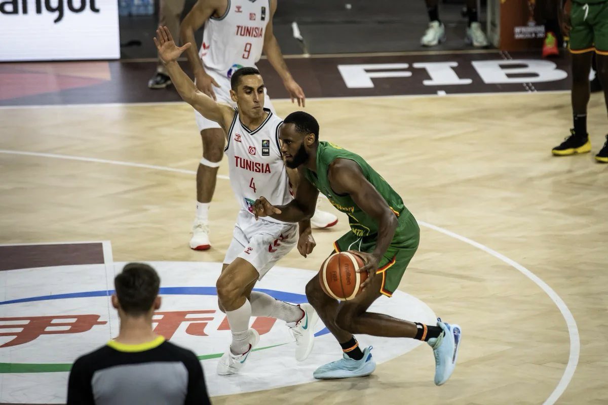 AllezLesLions's tweet photo. 🏀 Le Cameroun s'impose (86-65) face à la Tunisie, à l'occasion de la première journée de l'Afrobasket 2025. 

Williams Narace a signé la meilleure performance de la rencontre avec 20 points et 6 rebonds. ⛹🏾‍♂️🇨🇲 https://t.co/42dEj8xPo4