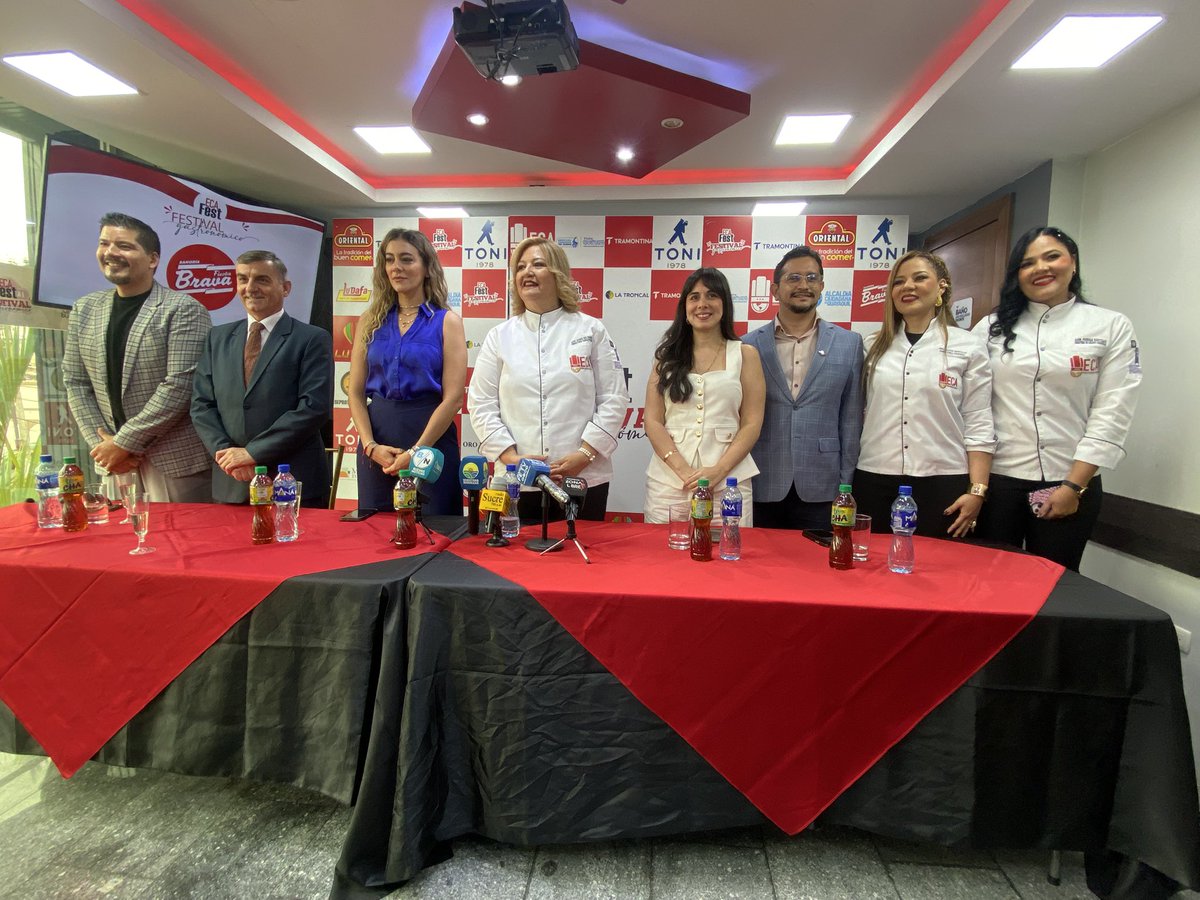 bejarano16958's tweet photo. Este fin semana EcaFest 3era edición, el festival gastronómico de cocina Ecuatoriana con la participación de grandes marcas este sábado 16 en el Mall del Sol….                                                                         #zafran #ricapalma #latroncal #ecafest https://t.co/unUkl1cobR