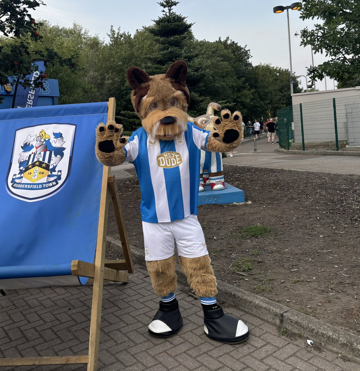 Chris Deeley tweet media