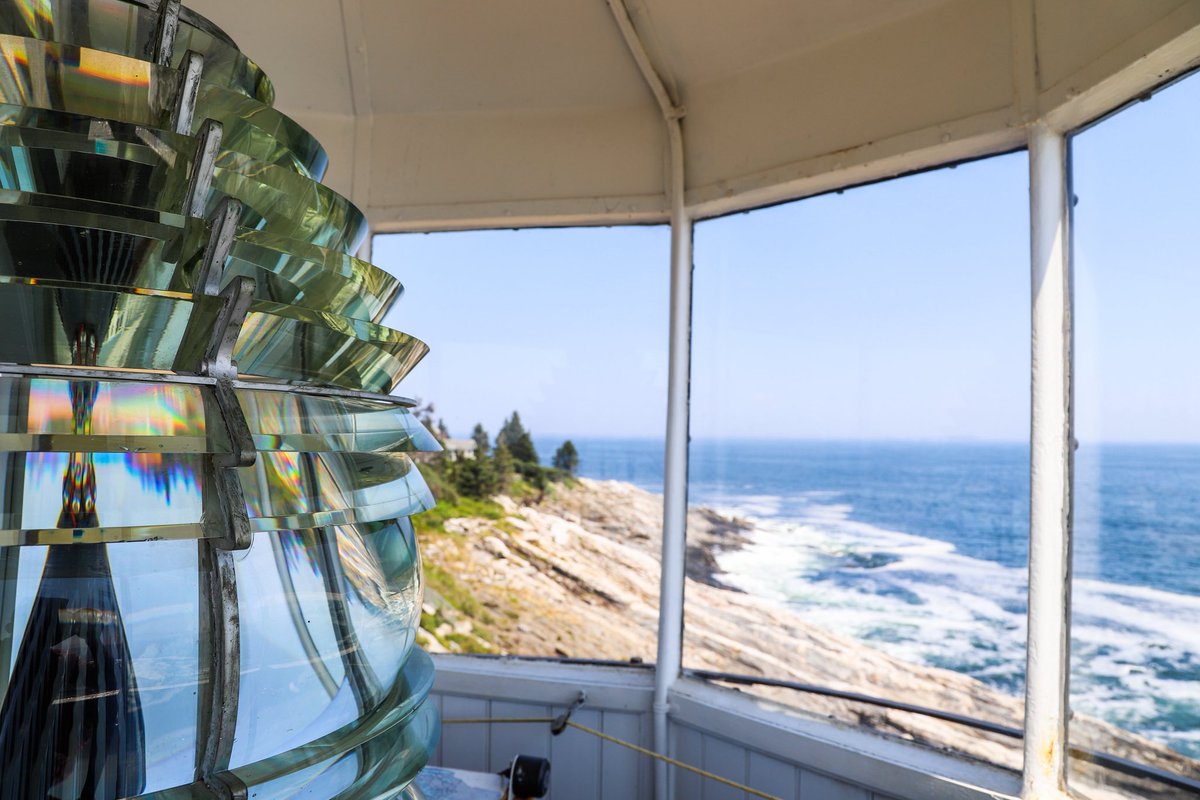 brycew_'s tweet photo. When there’s a heat wave in Maine, you’ve got to stay on the coast. On Tuesday I photographed three (of the 65 👀) lighthouses in Maine. Beautiful weather for going up and down the coast. https://t.co/srx2tGLjZV