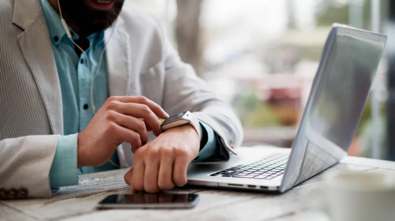 Agentic AI is simplifying complex legal tasks and boosting productivity and client service. 

Start with low-risk tasks such as deposition summaries and contract analysis to see the benefits firsthand: ow.ly/c5ht50WFvki
#LegalTech #AgenticAI