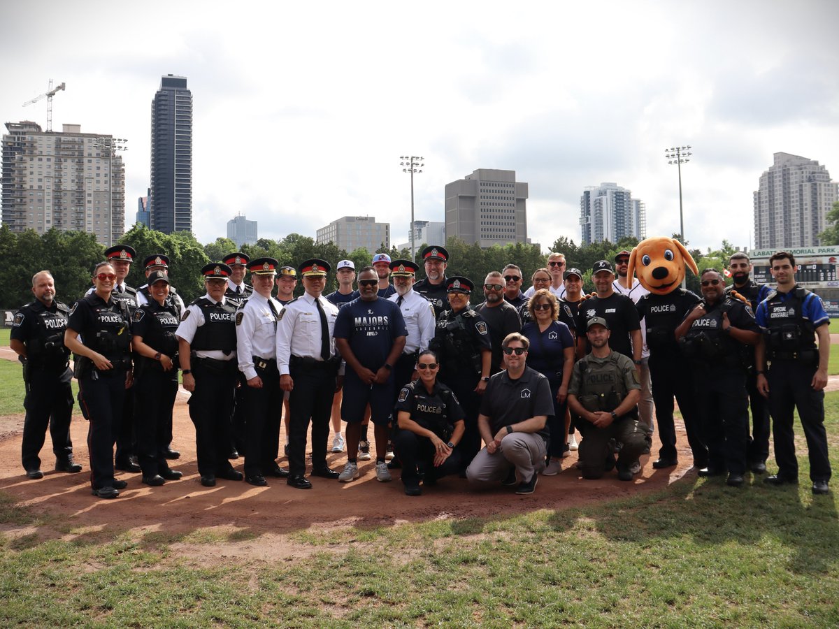 London Police Service ON tweet media