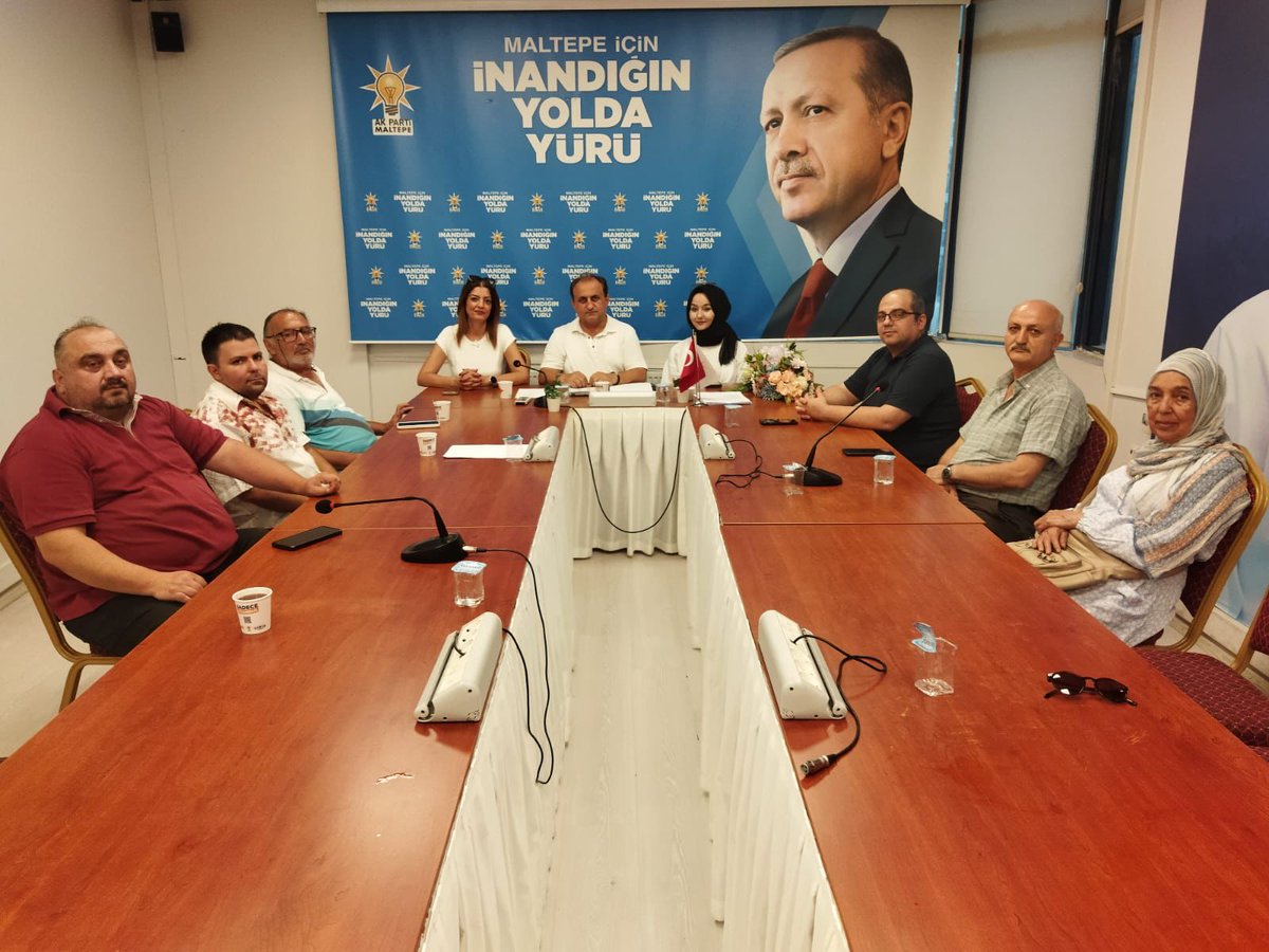 AK Parti Maltepe olarak Feyzullah, Küçükyalı Merkez ve Bağlarbaşı mahallelerimizde haftalık toplantılarımızı tamamladık.
Birlik, beraberlik ve güçlü yarınlar için çalışmaya devam ediyoruz.

#AKParti #Maltepe #TürkiyeYüzyılı
<a href="/abdullahozdemir/">Abdullah Özdemir</a>
<a href="/halimaksu/">Abdulhalim Aksu</a>
<a href="/Behadir/">Serkan Bahadir</a>