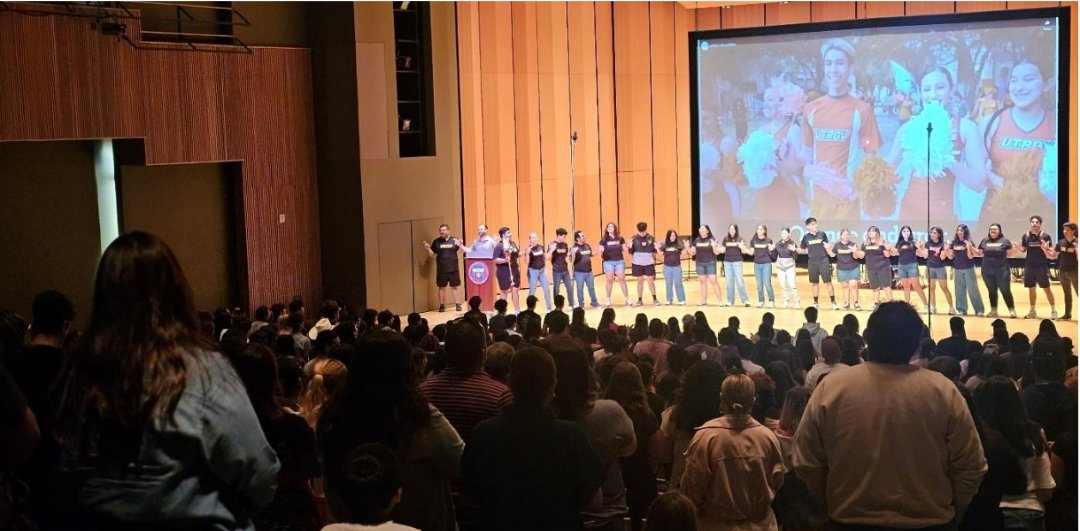 Our Translation and Interpreting Office has been providing interpreting services during Family Orientation sessions to make sure families of our new Vaqueros get all the information they need.

If you see UTRGV families on campus, please give them a warm Vaquero welcome! 💜🧡