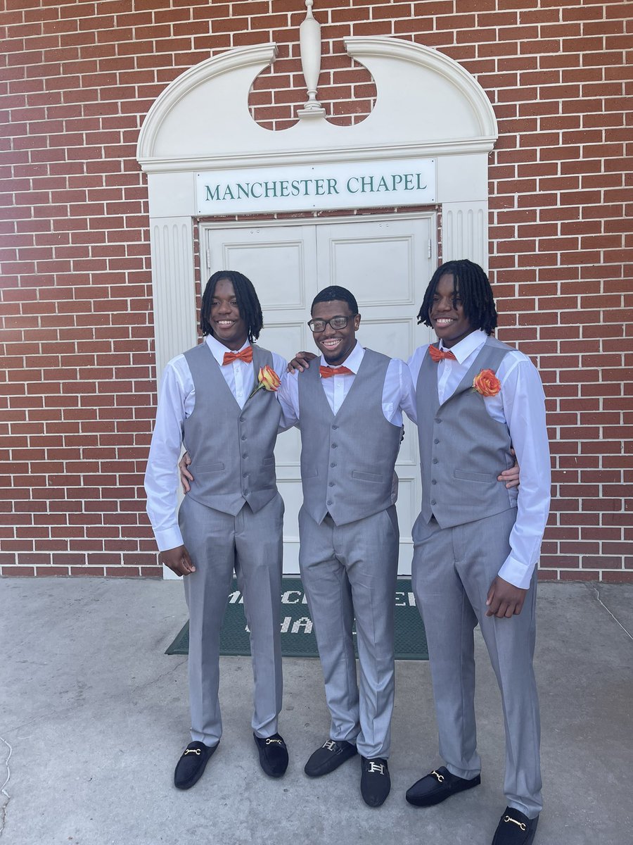 Vyre DamoneWZ tweet media