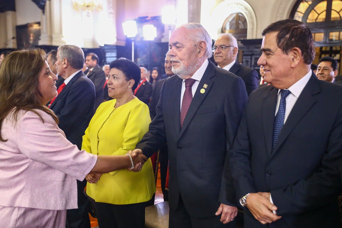 Bancada Honor y Democracia tweet media