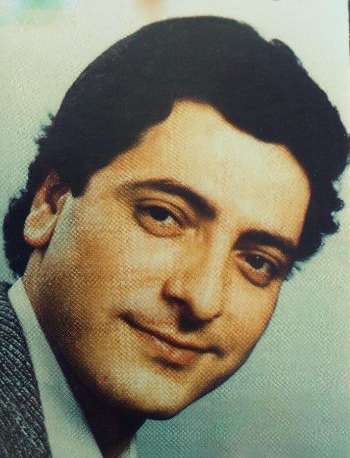MustafaHam29409's tweet photo. الراحل فؤاد غازي 
سلملي ع ضيعتنا وعلى بيتنا المهجور -  سلم على أمي وخاطرها المكسور - وخبرها برجع بس يصير معي حق خبز تنور وأجرة الببور ... https://t.co/6RfnS9DoHt