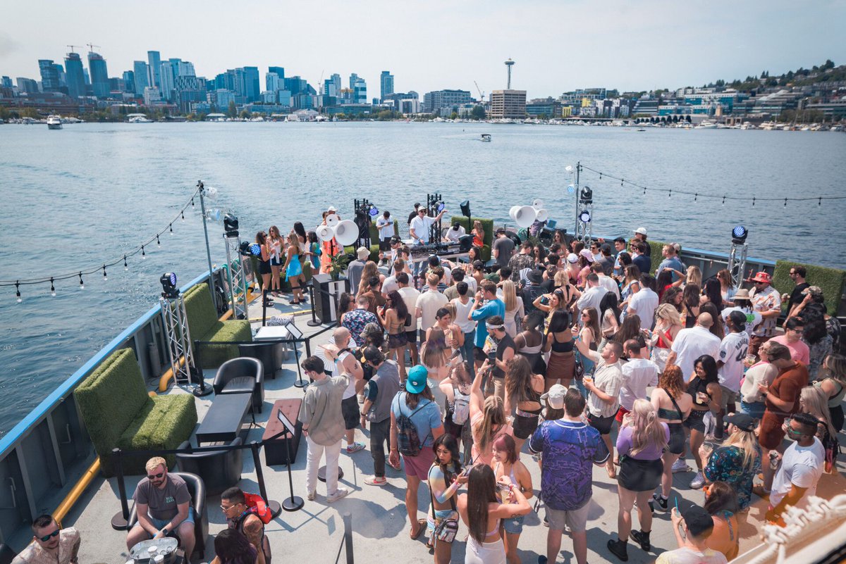 Just one more month 'til <a href="/WhiteRabbitGrp/">White Rabbit Group 🐰</a> brings the Confession vs. Night Bass tour to Hangar 30! Grab your tickets to catch <a href="/iamTchami/">TCHAMI</a> and <a href="/djacslater/">AC Slater</a> while you can: buff.ly/ebnyIyK