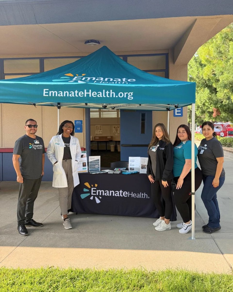 EmanateHealth_'s tweet photo. Back to school season has arrived! ✏️📚We were pleased to participate in @CovinaValleyUSD’s third annual Back-to-School Extravaganza. During this exciting event, our family medicine physician offered free health screenings &amp; our patient liaisons provided valuable information! https://t.co/xP1S5BWH7G