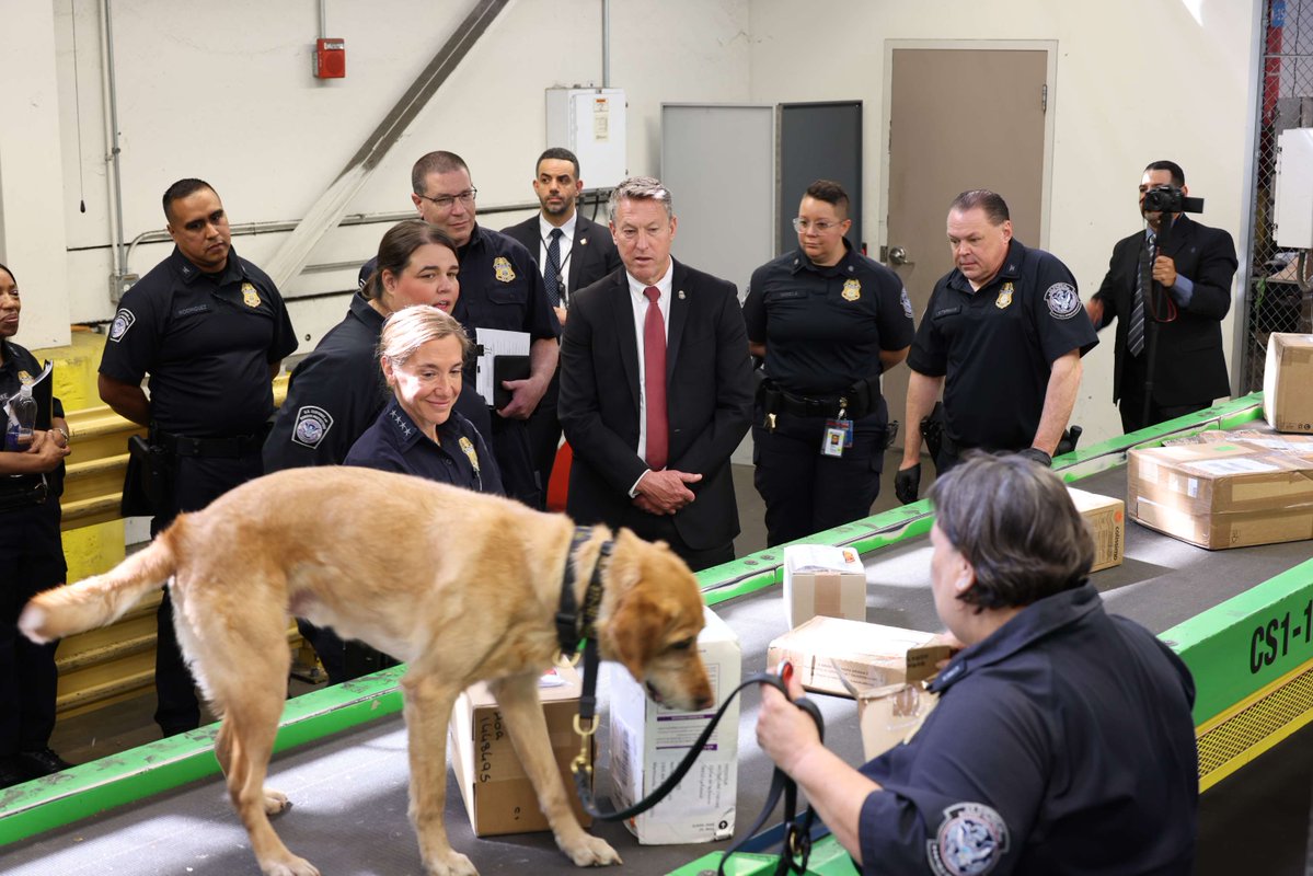 (A)Executive Asst. Commissioner Diane J. Sabatino (@ofoeac) on Twitter photo .<a href="/CBP/">CBP</a>'s presence at int'l mail facilities means we're stopping the threat of smuggled goods like counterfeits & narcotics before they enter the US. The <a href="/DFOChicago/">Director of Field Operations Chicago</a> team examines millions of packages a year, keeping the bad stuff out. Proud to see the team at work! #OFOProud🇺🇸 .<a href="/CBP/">CBP</a>'s presence at int'l mail facilities means we're stopping the threat of smuggled goods like counterfeits & narcotics before they enter the US. The <a href="/DFOChicago/">Director of Field Operations Chicago</a> team examines millions of packages a year, keeping the bad stuff out. Proud to see the team at work! #OFOProud🇺🇸