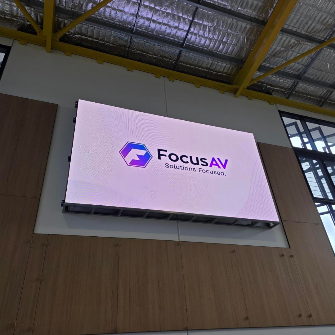 focusavperth's tweet image. Big things happening at Kolbe Catholic College’s Sports Stadium 🎯 🏀 

Find out how to level up your space at focusav.com.au

#AVinstallation #LEDscoreboard #SportsStadium #SchoolSports #FocusAV
