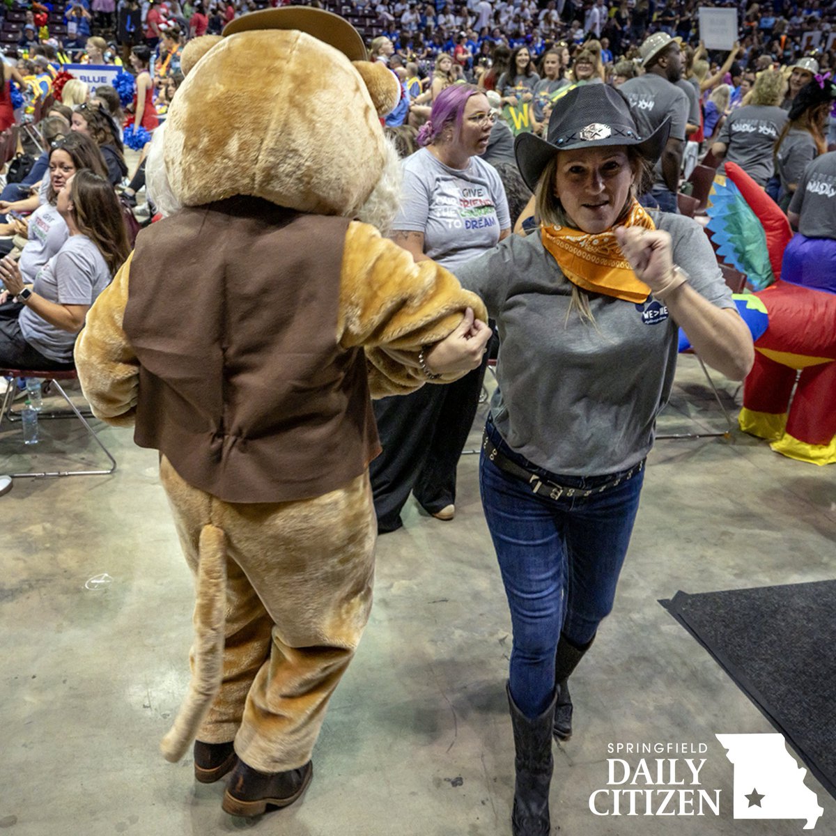 Springfield Daily Citizen (@sgfcitizen) on Twitter photo School spirit was front and center at <a href="/officialSPS/">Springfield Public Schools</a>' annual Back to School Kickoff Event at Great Southern Bank Arena. Alexandra Ross, an assistant principal at Westport, said the event rejuvenates and energizes teachers and staff members.
Read it: sgfcitizen.org/schools/k12-ed… School spirit was front and center at <a href="/officialSPS/">Springfield Public Schools</a>' annual Back to School Kickoff Event at Great Southern Bank Arena. Alexandra Ross, an assistant principal at Westport, said the event rejuvenates and energizes teachers and staff members.
Read it: sgfcitizen.org/schools/k12-ed…