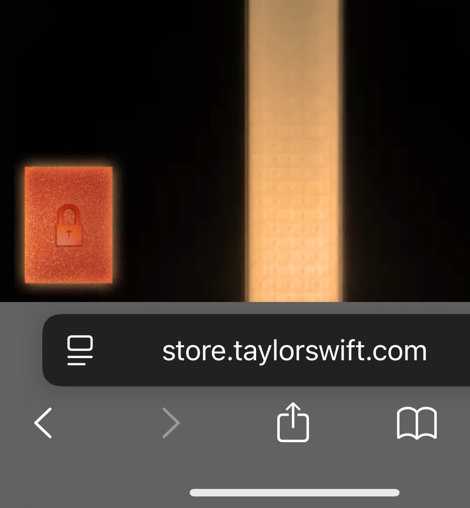Ummm guys this was in the bottom of my screen on the countdown, it moves too