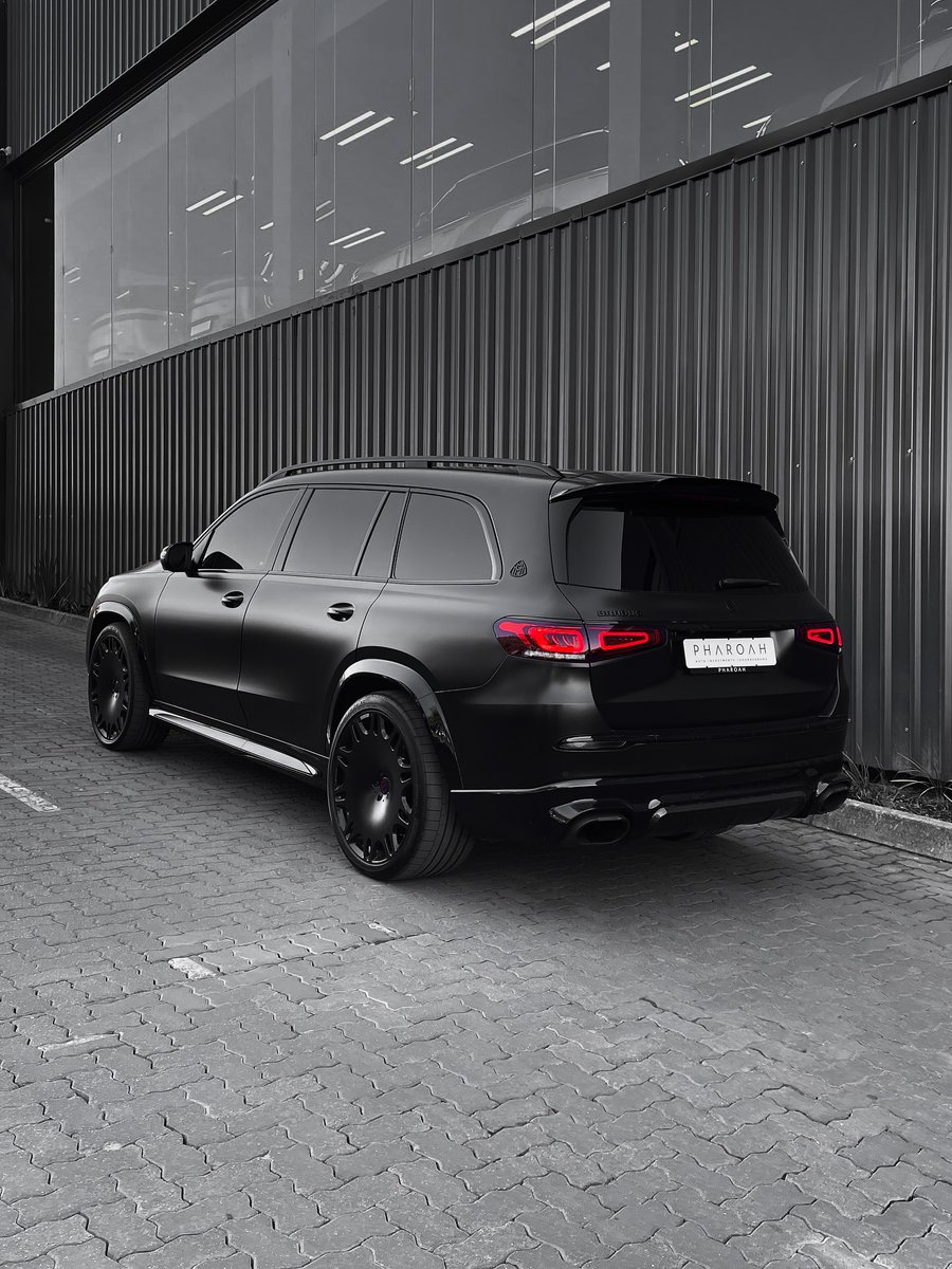 autochat360's tweet photo. Blacked out Maybach GLS 600😍 https://t.co/GaUQiur2xA