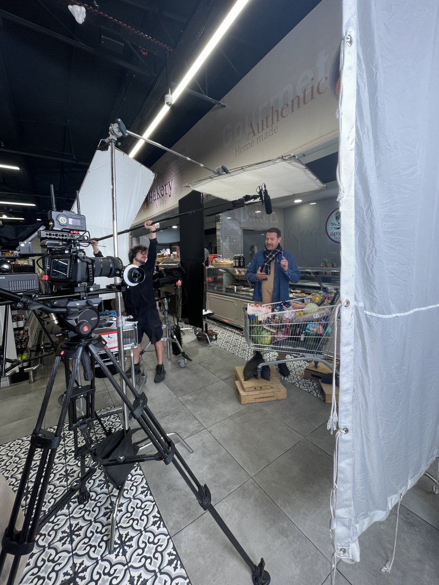 чисто собрались с пацанами сняли рекламу сети супермаркетов