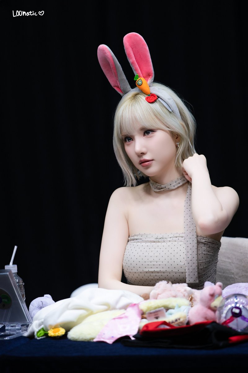 L00NATIC_'s tweet photo. 250712 #비비지 #은하 #VIVIZ #EUNHA https://t.co/3gb7GZdQfq