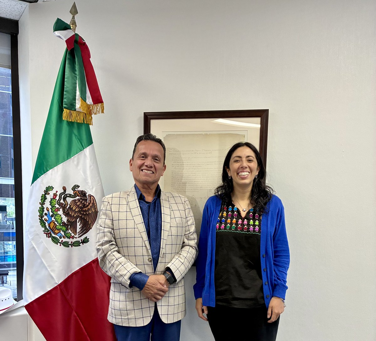 Me reuní con Miguel Cortines para platicar sobre los proyectos que desarrolla Casa México a favor de la comunidad en Calgary y los preparativos para celebrar el 16 de septiembre 🇲🇽🎉