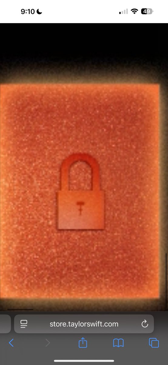 emma_murphy110's tweet photo. OK BUT WHY IS THERE NOW A LOCK WITH THE ERAS TOUR STAGE ON IT https://t.co/bSSHLX1Ag9