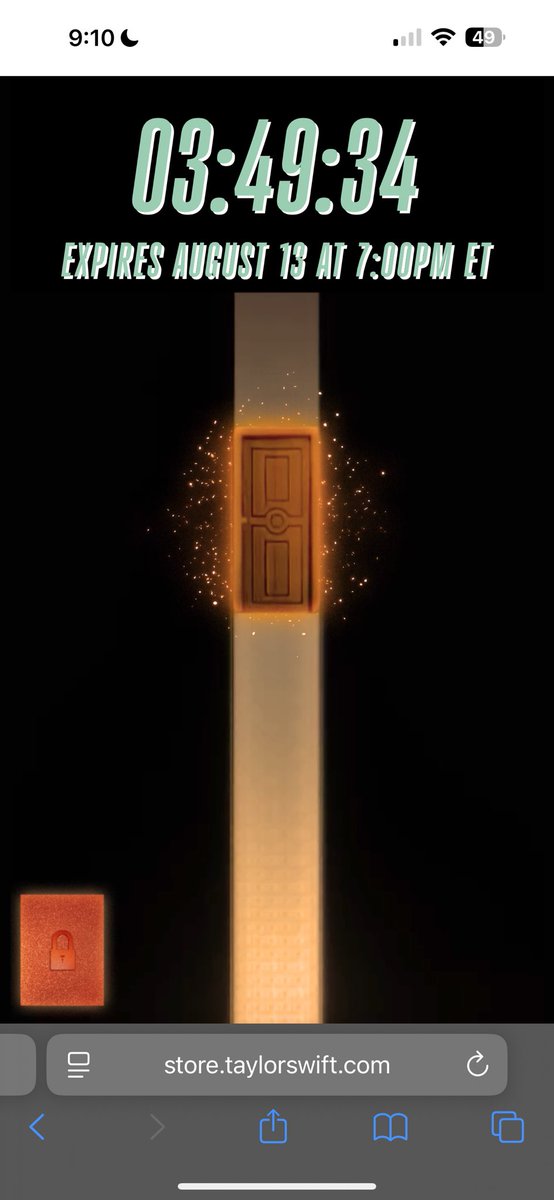 emma_murphy110's tweet photo. OK BUT WHY IS THERE NOW A LOCK WITH THE ERAS TOUR STAGE ON IT https://t.co/bSSHLX1Ag9