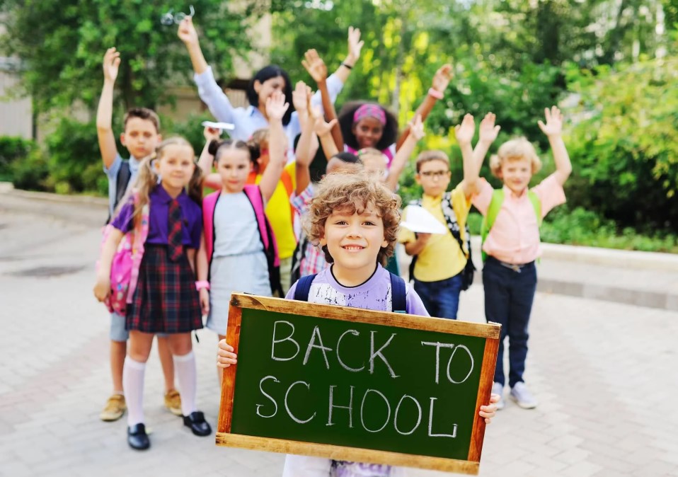 TWBHWC's tweet photo. Back to School Made Easier 🎒 - https://t.co/dnlozFNljp https://t.co/Hbif7IuuVg