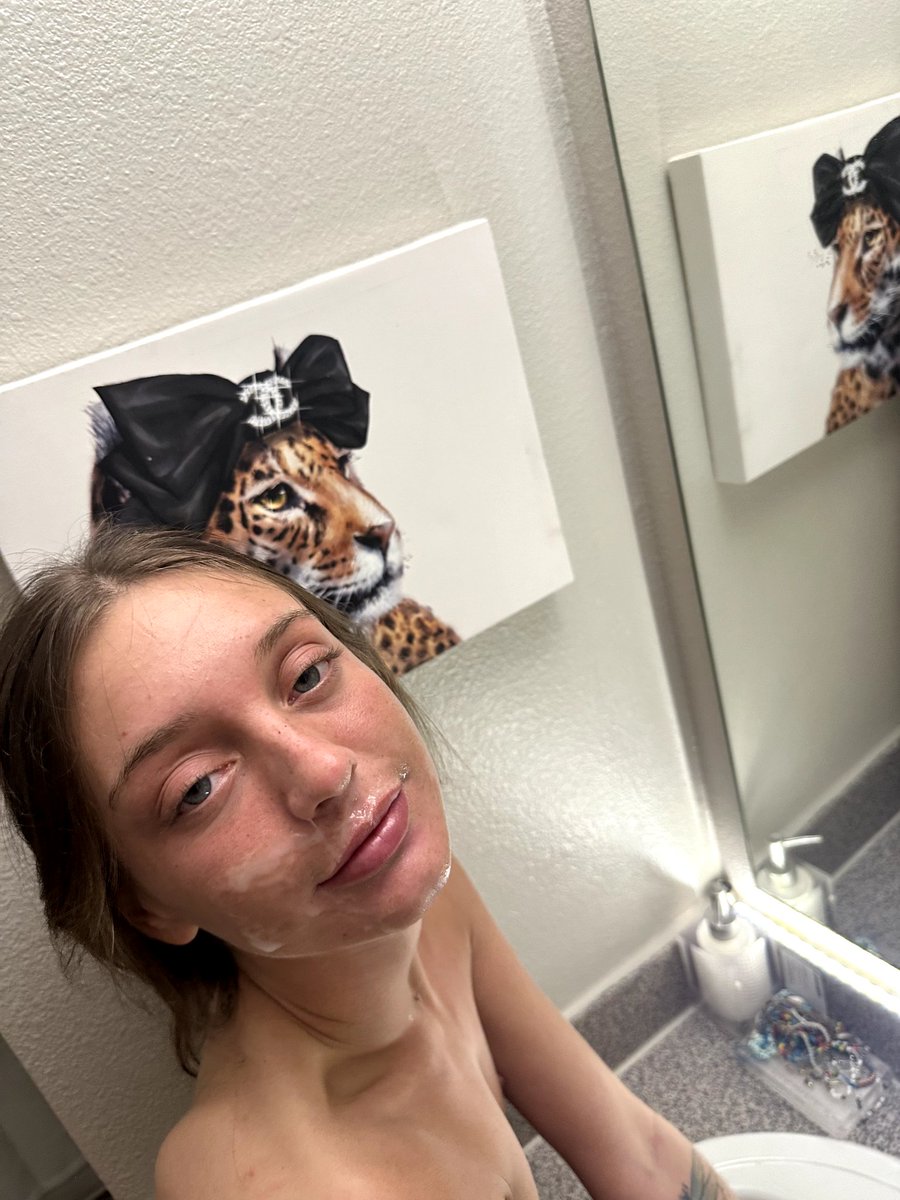 Pelvis Presley tweet media