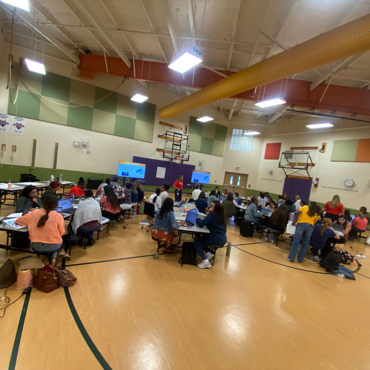 AISD Multilingual Ed (@aisdmultilingue) on Twitter photo Yesterday, our teachers launched the 25-26 school year by reviewing the curriculum and cross-linguistic work, showcasing great collaboration with our @AISDhumanities. A heartfelt thank you to all our inspiring teachers, and special appreciation to our campus host, <a href="/PadronBadgers/">Padrón Elementary</a>. Yesterday, our teachers launched the 25-26 school year by reviewing the curriculum and cross-linguistic work, showcasing great collaboration with our @AISDhumanities. A heartfelt thank you to all our inspiring teachers, and special appreciation to our campus host, <a href="/PadronBadgers/">Padrón Elementary</a>.