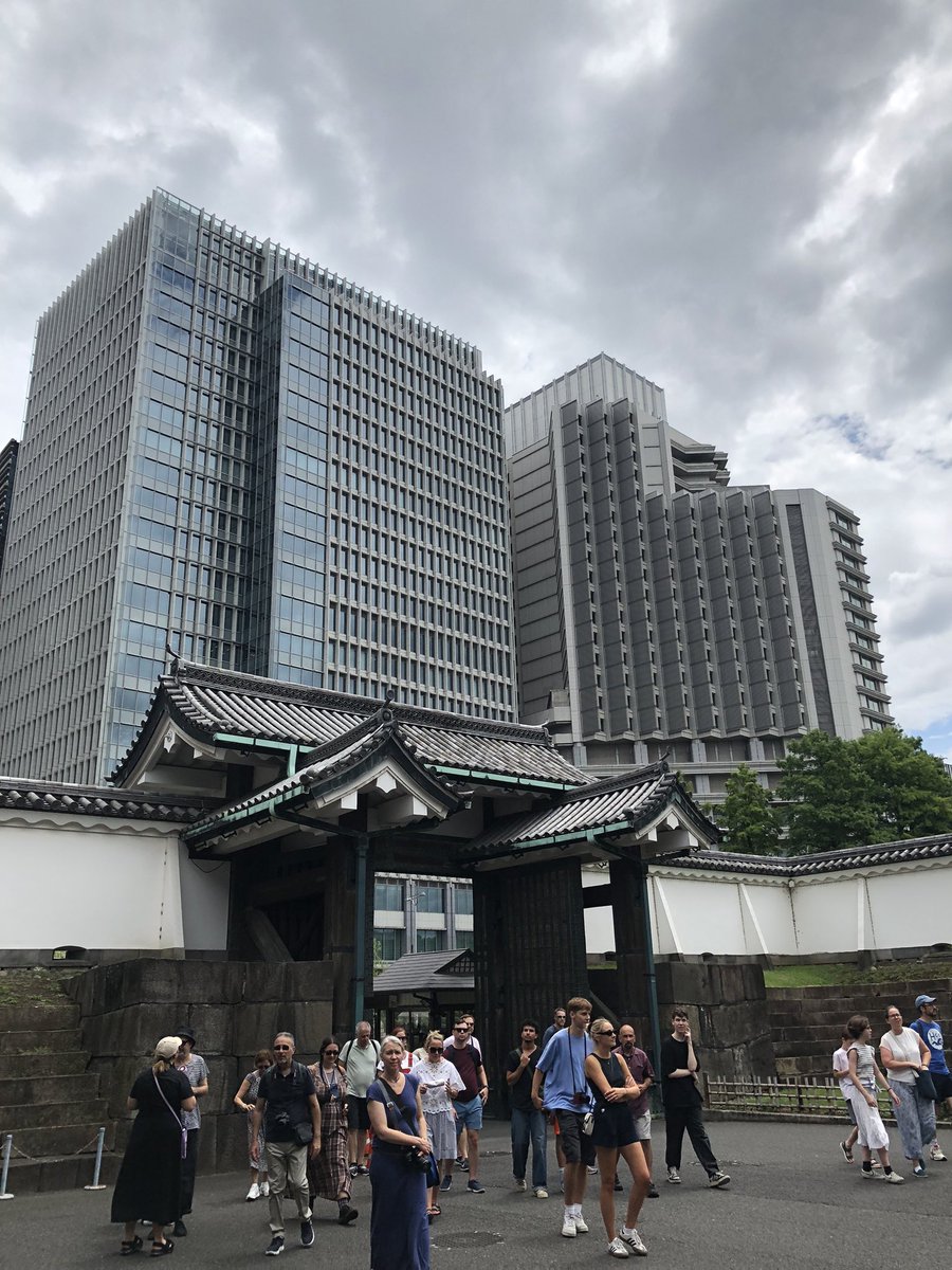 sei96514978's tweet photo. 国道1号線
田舎者だから東京来たらキョロキョロしてしまう（笑） https://t.co/6jOa5vq2i0