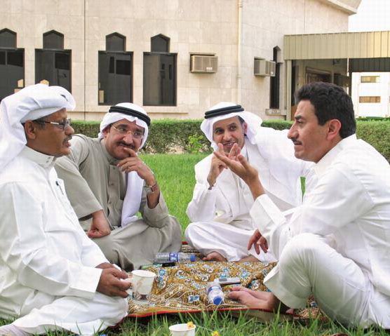 اعتقد ان مسلسل #كلنا_عيال_القرية  اعظم عمل كوميدي من بعد #طاش_ماطاش و #العولمه و #خلك_معي تدرون المسلسل له تقريبا مابين 20 - 18 سنه وأنا إلى الآن أعيده شي خيالي والله المسلسل ارتبط بذاكرة السعوديين ماراح ننساه
<a href="/algassabinasser/">ناصر القصبي</a> <a href="/Abdulsadhan/">عبدالله السدحان</a>  
<a href="/aa_alsinani/">عبدالإله السناني</a>
#الدراما_السعودية