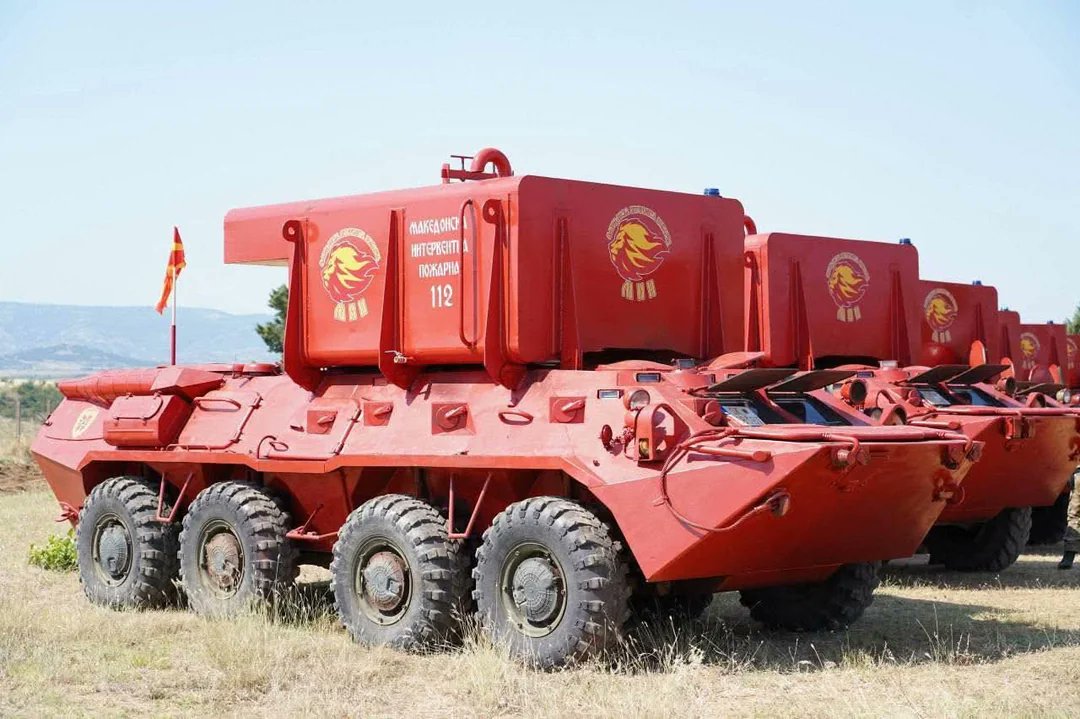 Tom_Antonov's tweet image. North Macedonia modified BTR-80 and TM-170 APCs to fight wildfires.
#firefighting #Wildfire