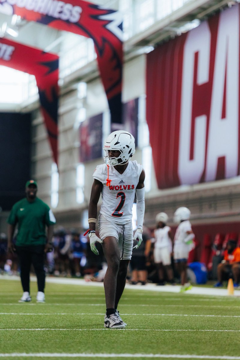 It’s a little early to start focusing on the class of 2028, but WR Jordan Gorham from Saint Stephen, SC, was named a composite 5-star today. Nationally: No. 35 | WR: No. 8 | SC: No. 1.

Offers: South Carolina, Virginia Tech, Maryland, and Howard.