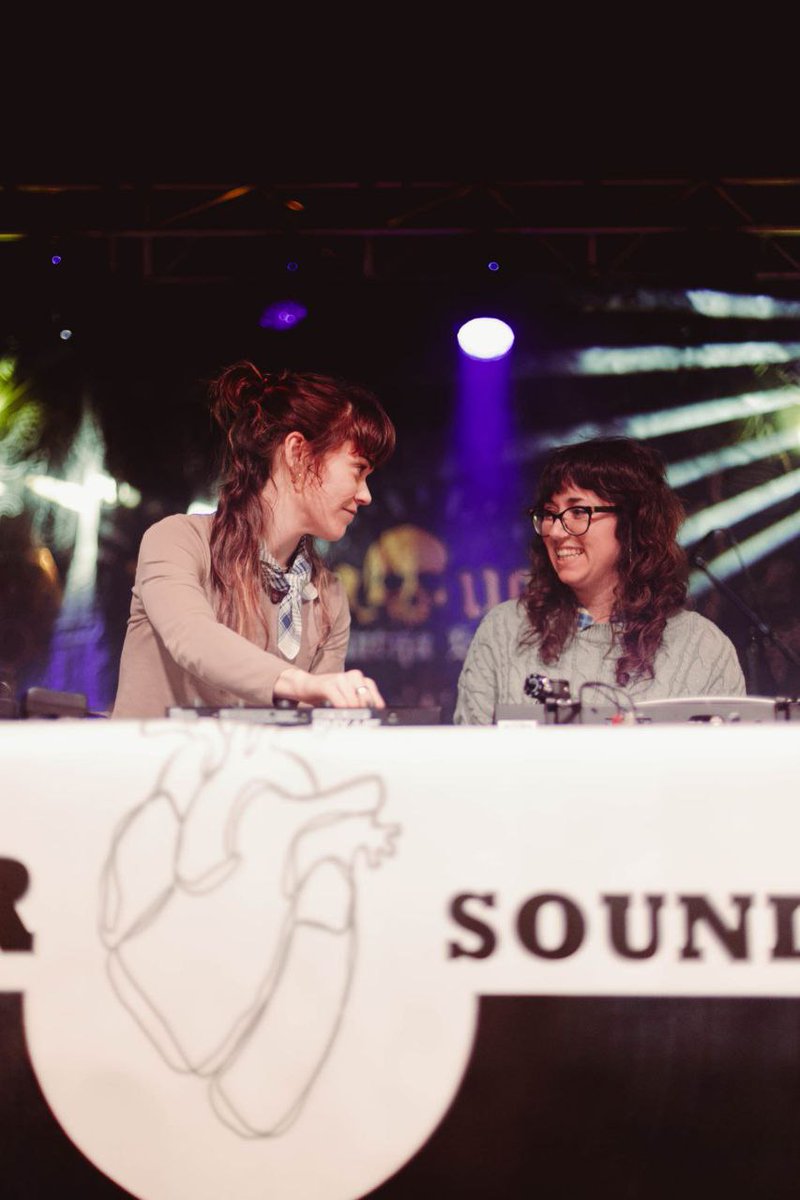 🔴Dissabte 23 inaugurem les festes amb l'encetà de barrils i les actuacions de Nibiru Fam i <a href="/FRAC_oficial/">F.R.A.C. (Fundación de Raperos Atípicos de Cádiz)</a>, per continuar ballant al ritme d Llar Sounds. Un agraïment a la <a href="/LaCosaNostraCS/">La Cosa Nostra Castelló Antifa Social Club</a> per haver col·laborat especialment amb esta inauguració.
💥No hi falteu que açò comença fort!