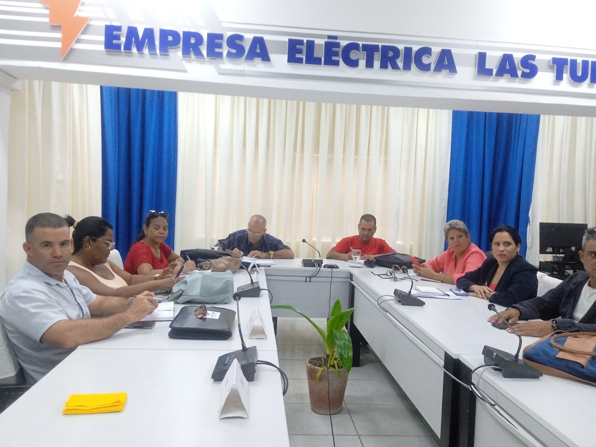 ONURE Las Tunas (@onureltu) on Twitter photo Sesiona Consejo Energético Nacional por videoconferencia para el control del consumo y la demanda de energía eléctrica. Tuvo lugar también una capacitación sobre las nuevas inversiones de acuerdo a lo que establece hoy el Decreto 110.
#PorLasTunasLaVictoria Sesiona Consejo Energético Nacional por videoconferencia para el control del consumo y la demanda de energía eléctrica. Tuvo lugar también una capacitación sobre las nuevas inversiones de acuerdo a lo que establece hoy el Decreto 110.
#PorLasTunasLaVictoria