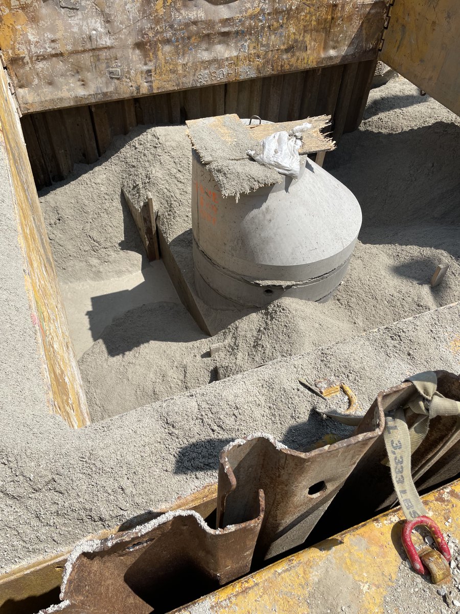 DWM sewer replacement crew out of Central District hard at work at 31st &amp; Canal! Stay hydrated out there.