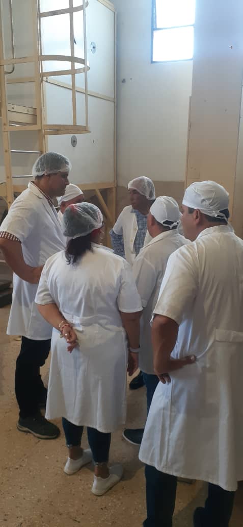 AlbertoLopezcu's tweet photo. 🗣 Acabo de visitar La Pasiega (fábrica de pastas cortas) y confirmo: incluso en condiciones complejas, se puede producir con CALIDAD y resultados sobresalientes. 
👏 #Producción #Calidad 

Abro 🧵 https://t.co/iKur5vzax3