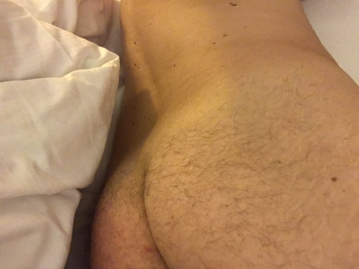 Happy hump day 😈
#gay #gaydaddy
linktr.ee/TomAmsterdamXXX
Want to see more? Go and check out 
OF: onlyfans.com/tomofamsterdam
F2F: f2f.com/tomofamsterdam