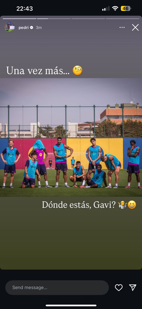 “Once again… 🧐 

Where is Gavi? 🤷😆”

Pedri on ig: 

Everyone is teasing Gavi 😭😭😭😂😂😂